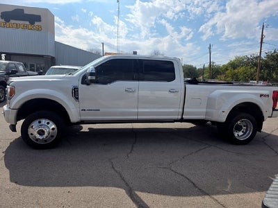 2022 Ford F-450SD Platinum DRW