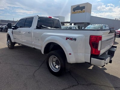 2022 Ford F-450SD Platinum DRW