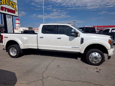 2022 Ford F-450SD Platinum DRW