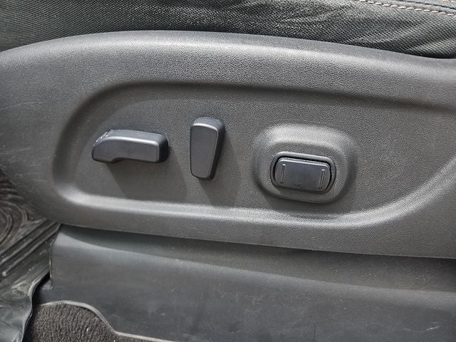 2016 Nissan Titan XD SV