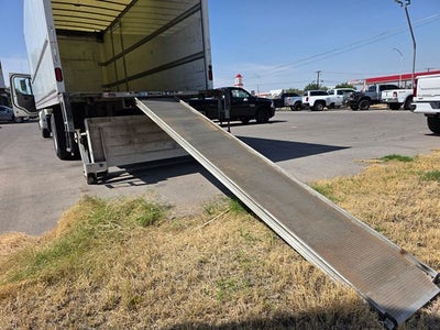 2018 Freightliner M2 106
