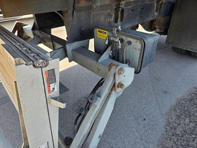 2018 Freightliner M2 106