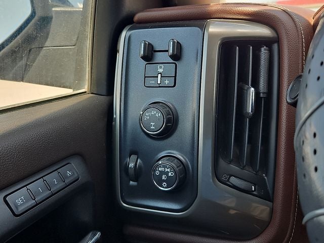 2017 Chevrolet Silverado 1500 High Country