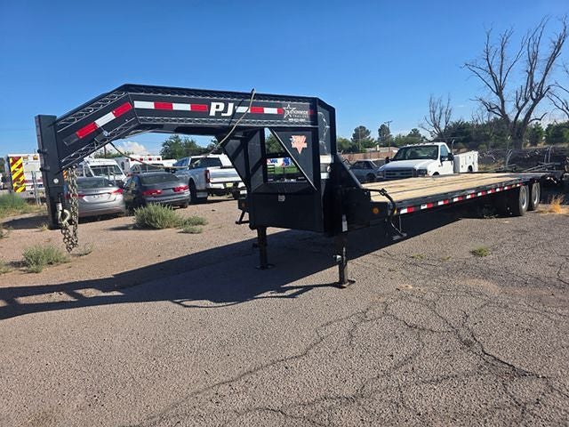 2020 PJ TRAILER 28FT GOOSNECK